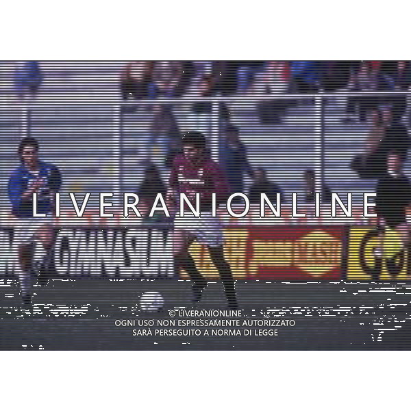 RETROSPETTIVA VINCENZO SCIFO CALCIATORE NELLA FOTO VINCENZO SCIFO CON LA MAGLIA DEL TORINO AG ALDO LIVERANI SAS