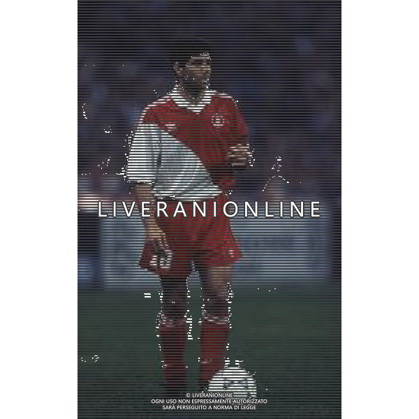RETROSPETTIVA VINCENZO SCIFO CALCIATORE NELLA FOTO VINCENZO SCIFO CON LA MAGLIA DEL MONACO AG ALDO LIVERANI SAS