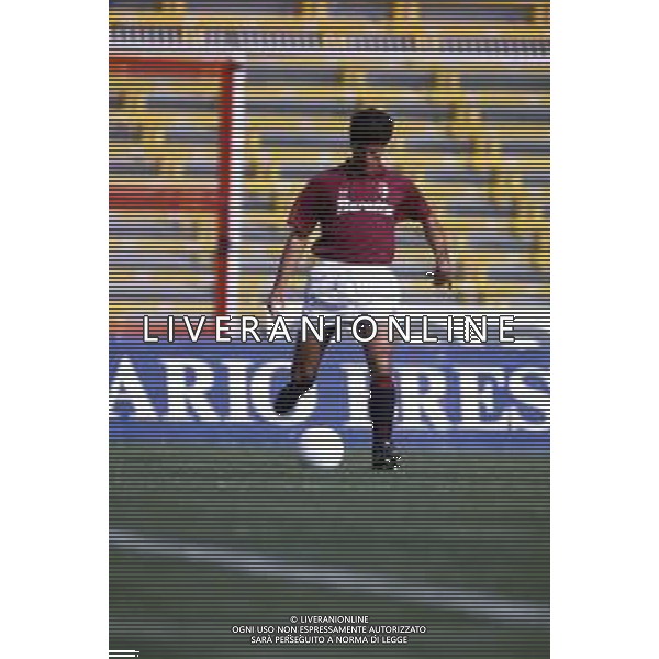 RETROSPETTIVA VINCENZO SCIFO CALCIATORE NELLA FOTO VINCENZO SCIFO CON LA MAGLIA DEL TORINO AG ALDO LIVERANI SAS
