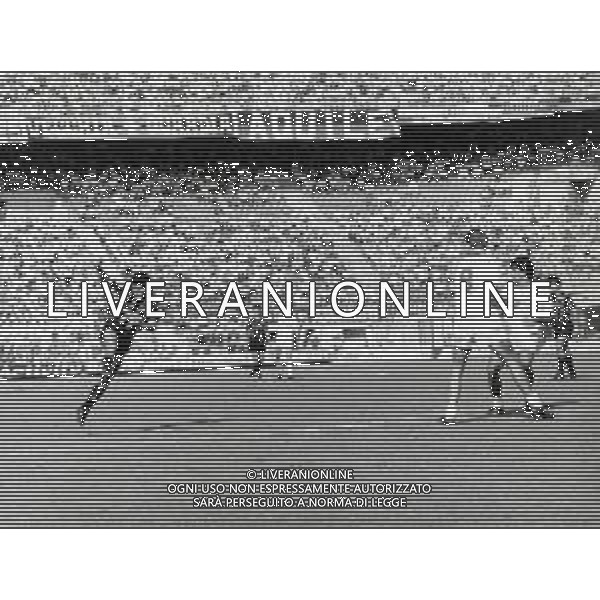 RETROSPETTIVA VINCENZO SCIFO CALCIATORE NELLA FOTO VINCENZO SCIFO CON LA MAGLIA DELL\'INTER AG ALDO LIVERANI SAS