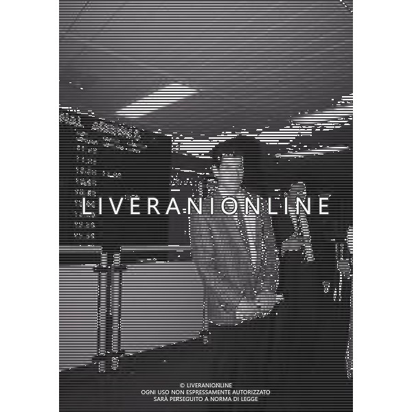 RETROSPETTIVA VINCENZO SCIFO CALCIATORE 2986 NELLA FOTO VINCENZO SCIFO ARRIVO A LINATE AG ALDO LIVERANI SAS