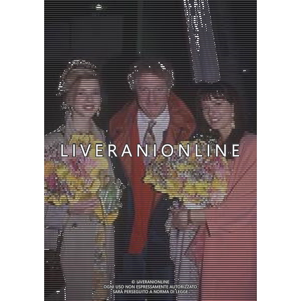 GIANFRANCO D\'ANGELO attore, comico italiano - RETROSPETTIVA nella foto con le figlie Daniela e Simona ©ARCHIVIO / AGENZIA ALDO LIVERANI SAS