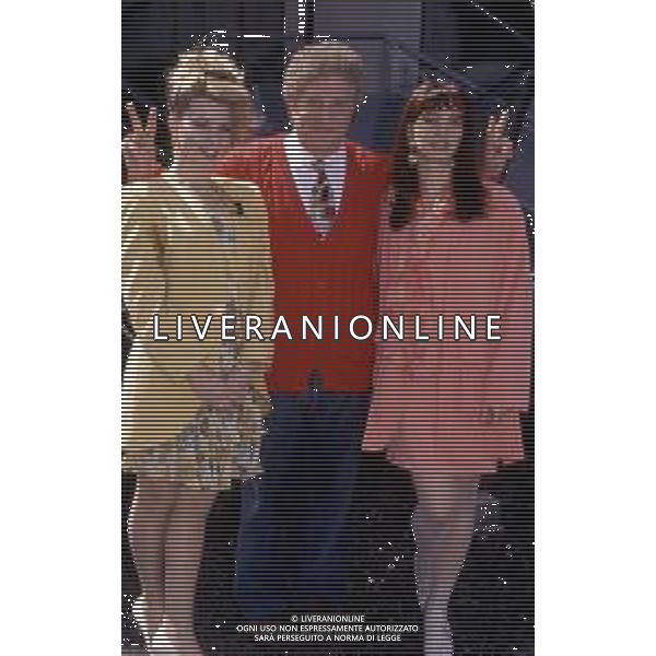 GIANFRANCO D\'ANGELO attore, comico italiano - RETROSPETTIVA nella foto con le figlie Daniela e Simona ©ARCHIVIO / AGENZIA ALDO LIVERANI SAS