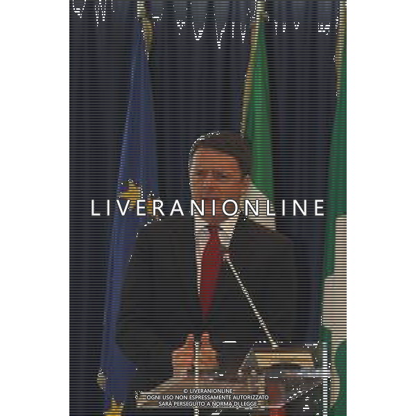Milano, ( MI ) 25/11/2016 Palazzo Lombardia, firma per il Patto per la Lombardia Nella foto: Matteo Renzi Presidente del Consiglio dei Ministri PH Lauro Montagnini *** Local Caption *** / AGENZIA ALDO LIVERANI SAS