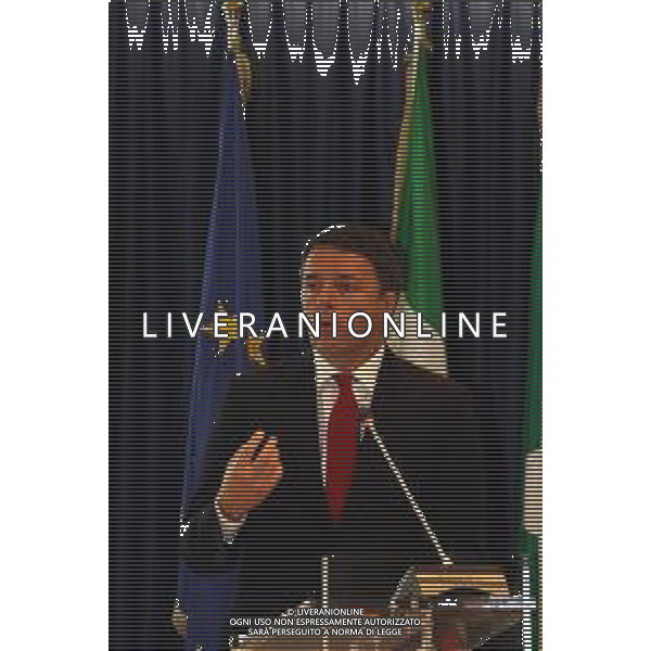 Milano, ( MI ) 25/11/2016 Palazzo Lombardia, firma per il Patto per la Lombardia Nella foto: Matteo Renzi Presidente del Consiglio dei Ministri PH Lauro Montagnini *** Local Caption *** / AGENZIA ALDO LIVERANI SAS