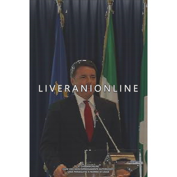 Milano, ( MI ) 25/11/2016 Palazzo Lombardia, firma per il Patto per la Lombardia Nella foto: Matteo Renzi Presidente del Consiglio dei Ministri PH Lauro Montagnini *** Local Caption *** / AGENZIA ALDO LIVERANI SAS