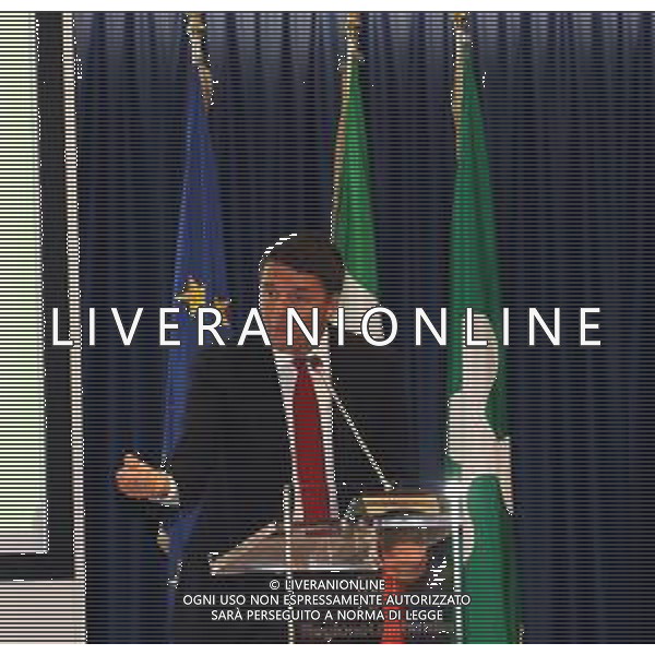 Milano, ( MI ) 25/11/2016 Palazzo Lombardia, firma per il Patto per la Lombardia Nella foto: Matteo Renzi Presidente del Consiglio dei Ministri PH Lauro Montagnini *** Local Caption *** / AGENZIA ALDO LIVERANI SAS