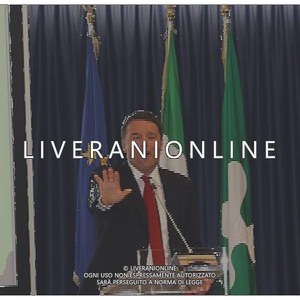 Milano, ( MI ) 25/11/2016 Palazzo Lombardia, firma per il Patto per la Lombardia Nella foto: Matteo Renzi Presidente del Consiglio dei Ministri PH Lauro Montagnini *** Local Caption *** / AGENZIA ALDO LIVERANI SAS