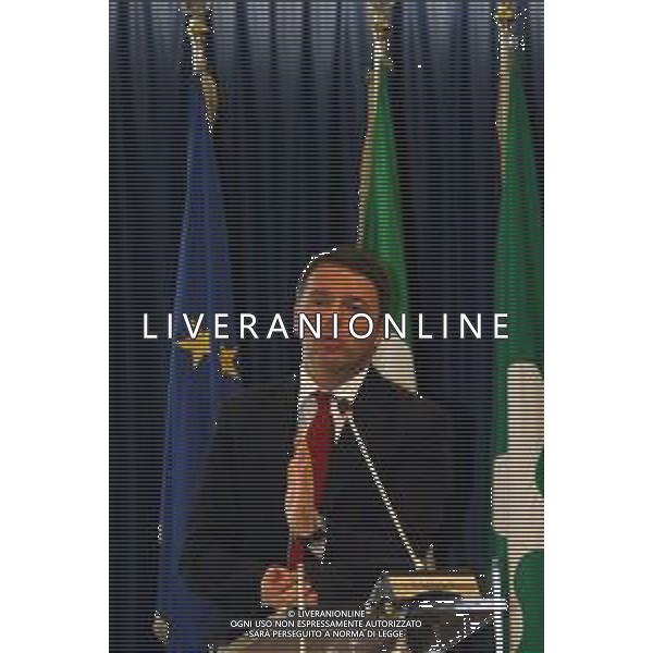 Milano, ( MI ) 25/11/2016 Palazzo Lombardia, firma per il Patto per la Lombardia Nella foto: Matteo Renzi Presidente del Consiglio dei Ministri PH Lauro Montagnini *** Local Caption *** / AGENZIA ALDO LIVERANI SAS