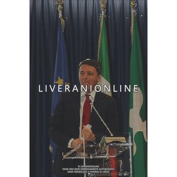 Milano, ( MI ) 25/11/2016 Palazzo Lombardia, firma per il Patto per la Lombardia Nella foto: Matteo Renzi Presidente del Consiglio dei Ministri PH Lauro Montagnini *** Local Caption *** / AGENZIA ALDO LIVERANI SAS