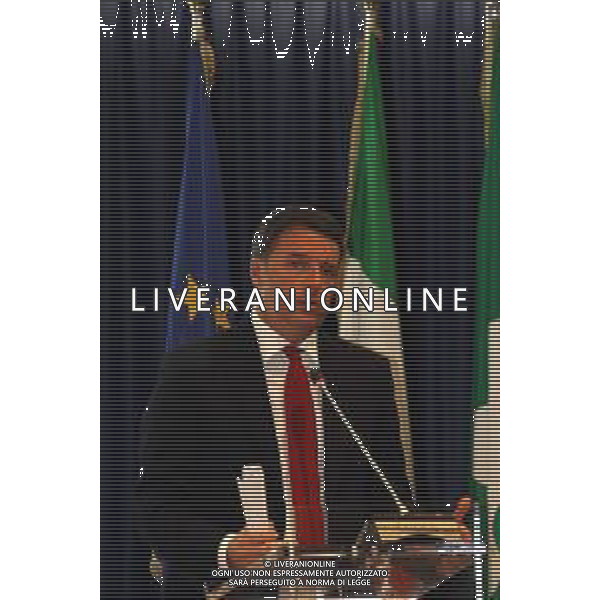 Milano, ( MI ) 25/11/2016 Palazzo Lombardia, firma per il Patto per la Lombardia Nella foto: Matteo Renzi Presidente del Consiglio dei Ministri PH Lauro Montagnini *** Local Caption *** / AGENZIA ALDO LIVERANI SAS