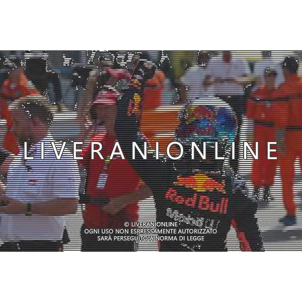 Daniel Ricciardo (AUS) Red Bull Racing RB14 gets pole position. 26.05.2018. Formula 1 World Championship, Rd 6, Monaco Grand Prix, Monte Carlo, Monaco, Qualifying Day. / AGENZIA ALDO LIVERANI SAS - ITALY ONLY EDITORIAL USE ONLY