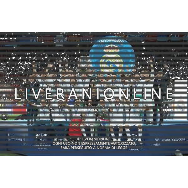 UEFA Champions League 2017/2018 Finale Kiev (Ucraina) - 26.05.2018 Real Madrid-Liverpool Nella Foto:sergio ramos alza la coppa /Ph.Vitez-Ag. Aldo Liverani
