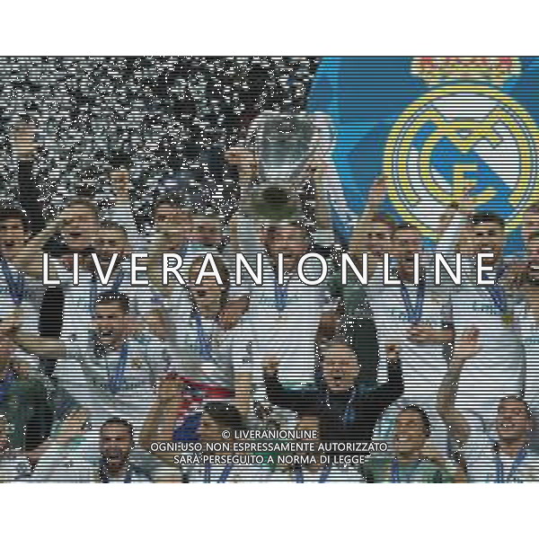 UEFA Champions League 2017/2018 Finale Kiev (Ucraina) - 26.05.2018 Real Madrid-Liverpool Nella Foto:sergio ramos alza la coppa /Ph.Vitez-Ag. Aldo Liverani