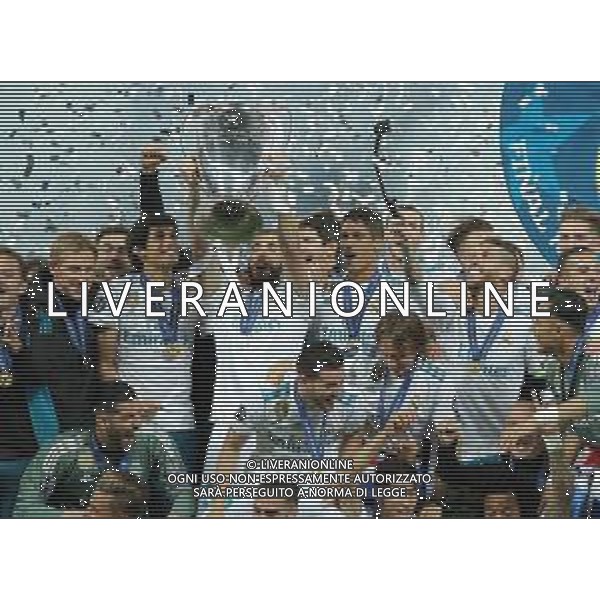 UEFA Champions League 2017/2018 Finale Kiev (Ucraina) - 26.05.2018 Real Madrid-Liverpool Nella Foto:benzema con la coppa /Ph.Vitez-Ag. Aldo Liverani