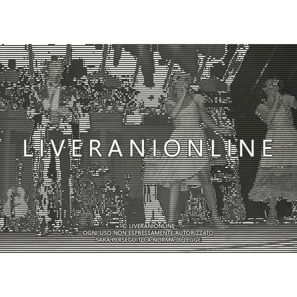 1981 LA BUSSOLA VERSILIA NELLA FOTO SACHA DISTEL AG ALDO LIVERANI SAS