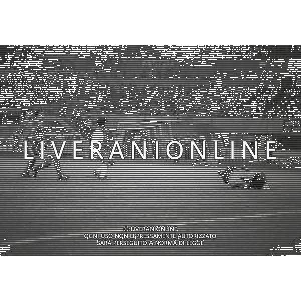 23 MAGGIO 1990 STADIO PRATER DI VIENNA FINALE DI COPPA CAMPIONI MILAN BENFICA 1-0 NELLA FOTO GOAL FRANK RIJKAARD AG ALDO LIVERANI SAS