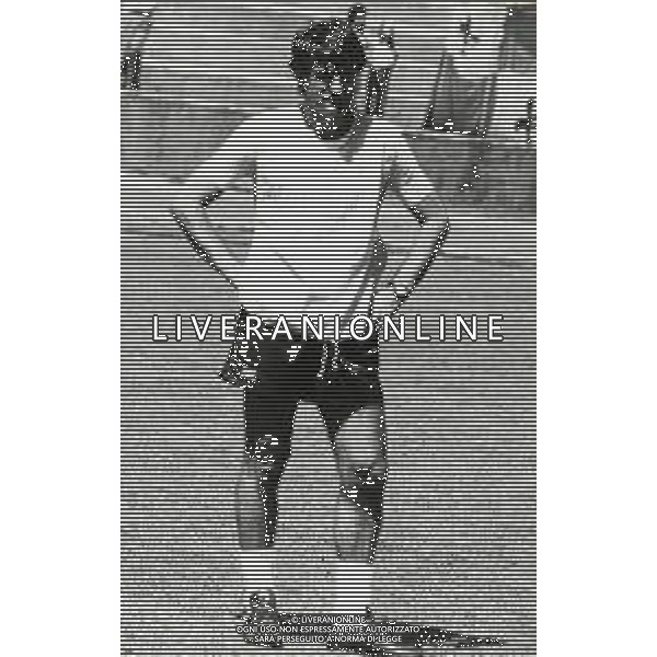 RETROSPETTIVA SERGIO SANTARINI CALCIATORE E ALLENATORE NELLA FOTO SERGIO SANTARINI CON LA MAGLIA DELLA ROMA AG ALDO LIVERANI SAS
