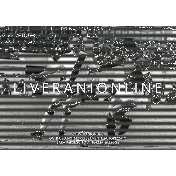 RETROSPETTIVA SERGIO SANTARINI CALCIATORE E ALLENATORE NELLA FOTO SERGIO SANTARINI CON LA MAGLIA DELLA ROMA AG ALDO LIVERANI SAS