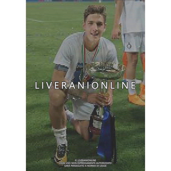 Fase Finale Campionato Primavera TIM 2017/2018 Trofeo Giacinto Facchetti Finale Reggio Emilia - 09.06.2018 Fiorentina-Inter Nella Foto:nicolo’ zaniolo con la coppa /Ph.Vitez-Ag. Aldo Liverani