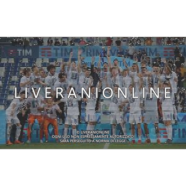 Fase Finale Campionato Primavera TIM 2017/2018 Trofeo Giacinto Facchetti Finale Reggio Emilia - 09.06.2018 Fiorentina-Inter Nella Foto:manuel lombardoni alza la coppa /Ph.Vitez-Ag. Aldo Liverani