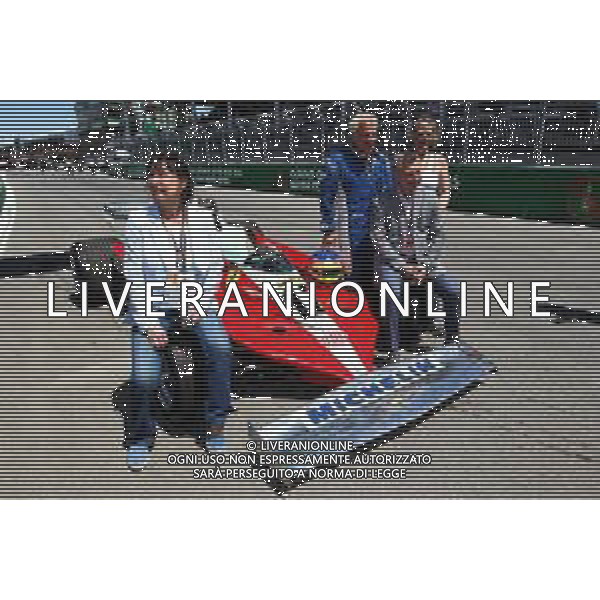 Jacques Villeneuve (CDN) with his father Gilles\' Ferrari 1978 312 T3, his mother Joann and Francois Dumontier (CDN) Promoter of the Canadian GP. 10.06.2018. Formula 1 World Championship, Rd 7, Canadian Grand Prix, Montreal, Canada, Race Day. AG ALDO LIVERANI SAS-ONLY ITALY