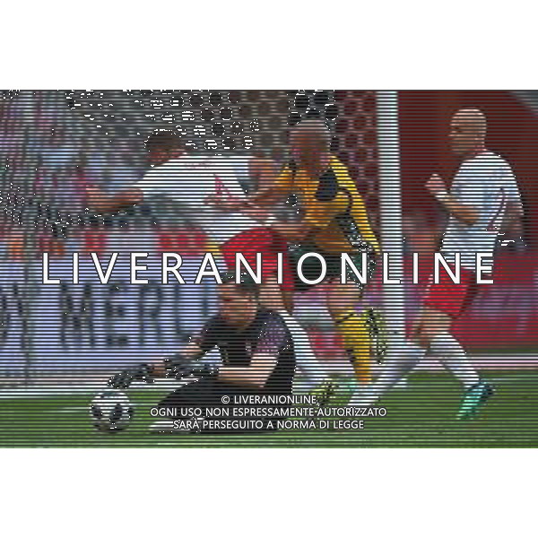 2018.06.12 Warszawa Pilka nozna Mecz Towarzyski Sparing Polska - Litwa N/z Wojciech Szczesny Thiago Cionek Michal Pazdan Foto Pawel Andrachiewicz / PressFocus 2018.06.12 Warszawa Football Friendly Game Poland - Lithuania Wojciech Szczesny Thiago Cionek Michal Pazdan Credit: Pawel Andrachiewicz / PressFocus / NEWSPIX.PL --- Newspix.pl AG ALDO LIVERANI SAS ONLY ITALY