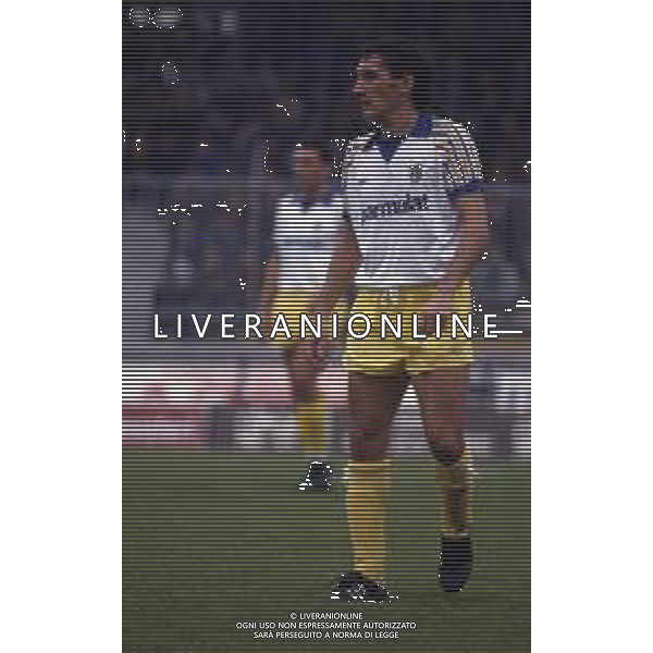 RETROSPETTIVA SALA PATRIZIO CALCIATORE NELLA FOTO PATRIZIO SALA CON LA MAGLIA DEL PARMA AG ALDO LIVERANI SAS