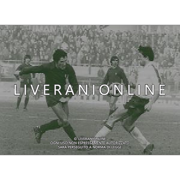 RETROSPETTIVA SALA PATRIZIO CALCIATORE NELLA FOTO PATRIZIO SALA CON LA MAGLIA DEL TORINO AG ALDO LIVERANI SAS