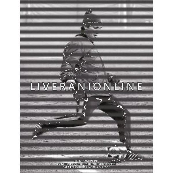RETROSPETTIVA SALA PATRIZIO CALCIATORE NELLA FOTO PATRIZIO SALA CON LA MAGLIA DEL TORINO AG ALDO LIVERANI SAS