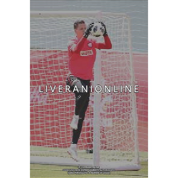 SOCZI 14.06.2018 MISTRZOSTWA SWIATA W PILCE NOZNEJ 2018 TRENING REPREZENTACJI POLSKI --- 2018 FIFA WORLD CUP POLISH FOOTBALL NATIONAL TEAM TRAINING SESSION IN SOCHI WOJCIECH SZCZESNY FOT. PIOTR KUCZA/FOTOPYK / NEWSPIX.PL --- Newspix.pl / AGENZIA ALDO LIVERANI SAS - ITALY ONLY EDITORIAL USE ONLY - Allenamento della Nazionale della Polonia a Sochi per i Campionati Mondiali di calcio - Football FIFA World Cup Russia 14.06.2018