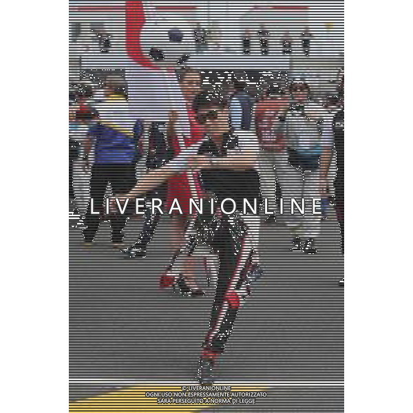 Kamui Kobayashi (JPN) plays football on the grid. 16-17.06.2018. FIA World Endurance Championship, Le Mans 24 Hours, Race, Le Mans, France. AG ALDO LIVERANI SAS-ONLY ITALY