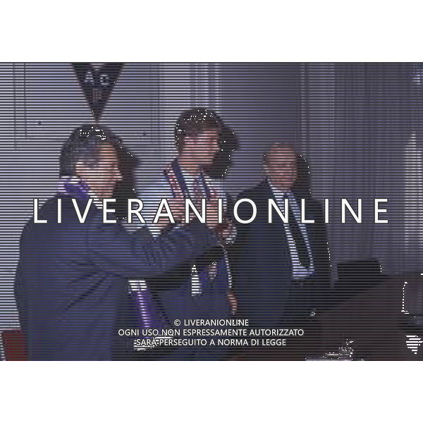 RETROSPETTIVA MARIO CECCHI GORI IMPRENDITORE CINEMATOGRAFICO E PRESIDENTE DELLA FIORENTINA CALCIO 1992-1993 NELLA FOTO MARIO CECCHI GORI CON BRIAN LAUDRUP E VITTORIO CECCHI GORI AG ALDO LIVERANI SAS 