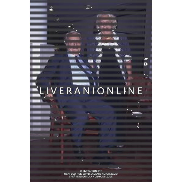 RETROSPETTIVA MARIO CECCHI GORI IMPRENDITORE CINEMATOGRAFICO E PRESIDENTE DELLA FIORENTINA CALCIO 1990 NELLA FOTO MARIO CECCHI GORI CON LA MOGLIE VALERIA AG ALDO LIVERANI SAS 