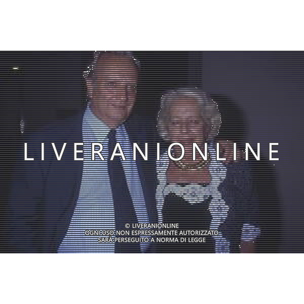 RETROSPETTIVA MARIO CECCHI GORI IMPRENDITORE CINEMATOGRAFICO E PRESIDENTE DELLA FIORENTINA CALCIO 1990 NELLA FOTO MARIO CECCHI GORI CON LA MOGLIE VALERIA AG ALDO LIVERANI SAS 