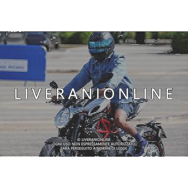 Lewis Hamilton (GBR) Mercedes AMG F1 arrives at the circuit. 22.06.2018. Formula 1 World Championship, Rd 8, French Grand Prix, Paul Ricard, France, Practice Day. / AGENZIA ALDO LIVERANI SAS - ITALY ONLY EDITORIAL USE ONLY - F1 GP FRANCIA PROVE LIBERE 22.06.2018