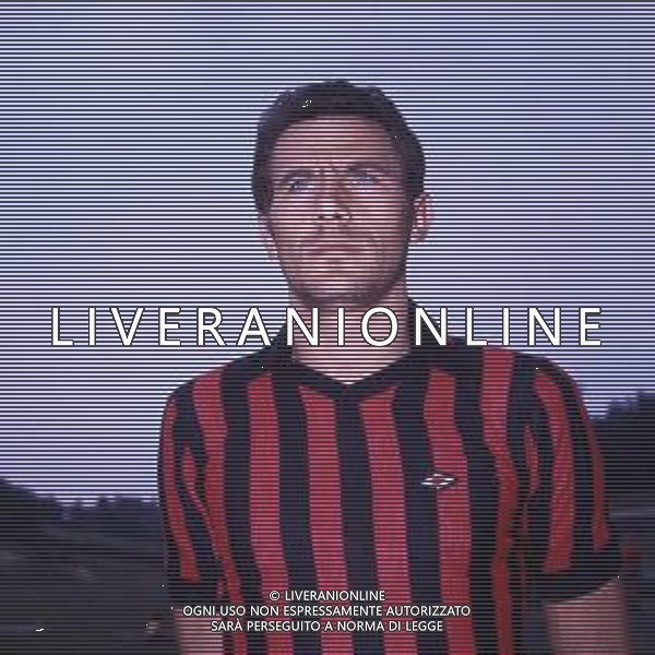 RETROSPETTIVA SALI RENATO CALCIATORE NELLA FOTO SALI RENATO CON LA MAGLIA DEL FOGGIA AG ALDO LIVERANI SAS