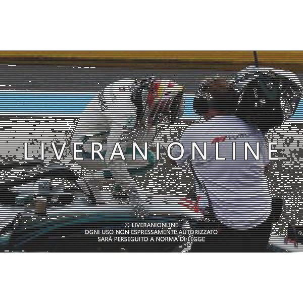 Lewis Hamilton (GBR) Mercedes AMG F1 W09 celebrates his pole position in qualifying parc ferme. 23.06.2018. Formula 1 World Championship, Rd 8, French Grand Prix, Paul Ricard, France, Qualifying Day. / AGENZIA ALDO LIVERANI SAS - ITALY ONLY EDITORIAL USE ONLY - F1 GP FRANCIA PROVE UFFICIALI QUALIFICHE 23.06.2018