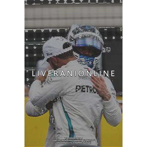 Lewis Hamilton (GBR) Mercedes AMG F1 celebrates his pole position in qualifying parc ferme with second placed team mate Valtteri Bottas (FIN) Mercedes AMG F1. 23.06.2018. Formula 1 World Championship, Rd 8, French Grand Prix, Paul Ricard, France, Qualifying Day. / AGENZIA ALDO LIVERANI SAS - ITALY ONLY EDITORIAL USE ONLY - F1 GP FRANCIA PROVE UFFICIALI QUALIFICHE 23.06.2018