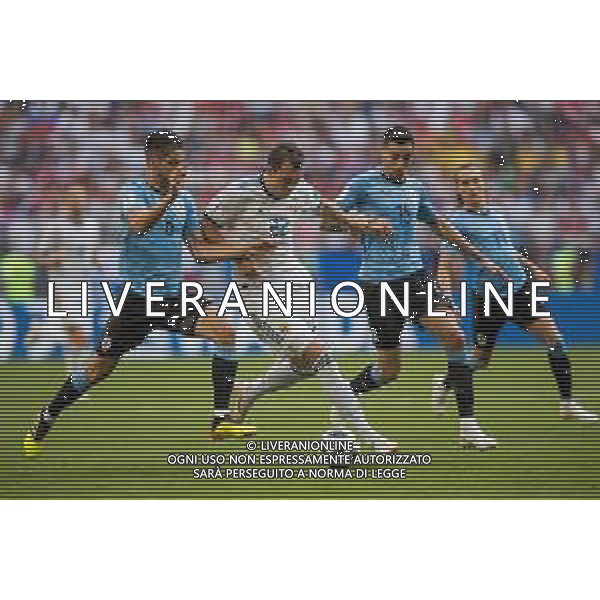 25.06.2018 SAMARA, SAMARA ARENA PILKA NOZNA (FOOTBALL) MISTRZOSTWA SWIATA ROSJA 2018 FIFA WORLD CUP RUSSIA 2018 URUGWAJ - ROSJA (URUGUAY-RUSSIA) NZ ARTEM DZYUBA MATIAS VECINO RODRIGO BENTANCUR FOTO LUKASZ SKWIOT/CYFRASPORT / NEWSPIX.PL --- Newspix.pl AG ALDO LIVERANI SAS-ONLY ITALY