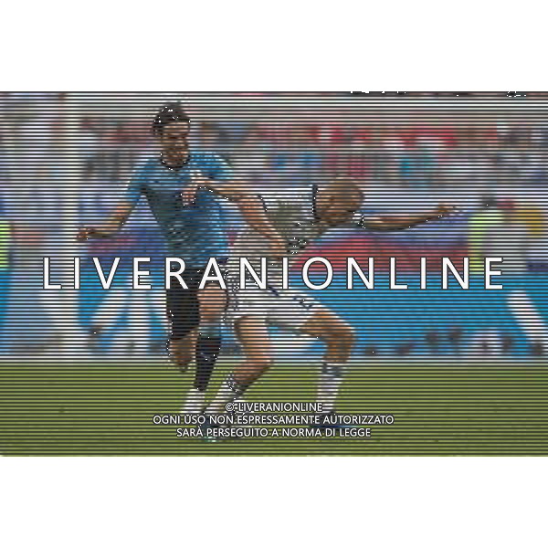 25.06.2018 SAMARA, SAMARA ARENA PILKA NOZNA (FOOTBALL) MISTRZOSTWA SWIATA ROSJA 2018 FIFA WORLD CUP RUSSIA 2018 URUGWAJ - ROSJA (URUGUAY-RUSSIA) NZ EDINSON CAVANI IGOR SMOLNIKOV FOTO LUKASZ SKWIOT/CYFRASPORT / NEWSPIX.PL --- Newspix.pl AG ALDO LIVERANI SAS-ONLY ITALY