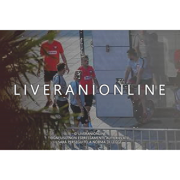 !!! EXCLUSIVE PHOTOS!!! !!! UWAGA ZDJECIA PAPARAZZI !!! BRAK ZGODY NA PUBLIKACJE WIZERUNKU !!! KADROWICZE PO PRZEGRANYM DRUGIM MECZU NA MUNDIALU RELAKSUJA SIE NA BASENIE. ZADOWOLENI USMIECHNIECI ZRELAKSOWANI WYCHODZA NA TRENING. WIEKSZOSC ZAWODNIKOW WYCHODZI Z TELEFONAMI NA TRENING. PRAWIE WSZYSCY SMIEJA SIE I SZUKAJA MIEJSCA SKAD SA ROBIONE IM ZDJECIA. JEDYNA PRZEJETA OSOBA JEST MICHAL PAZDAN KTORY CALY CZAS TRENINGU RZETELNIE PRACOWAL W SKUPIENIU I ZOSTAL JAKO OSTATNI Z DRUZYNY. MUNDIAL 2018 25.06.2018 SOCHI TOBIASZ/NEWSPIX --- Newspix.pl NA KAMIL GROSICKI Polish national team training in Sochi, part of the players training on the pitch, those who played with Colombia are training in the hotel, by the pool POLAND OUT!!! AG ALDO LIVERANI SAS-ONLY ITALY