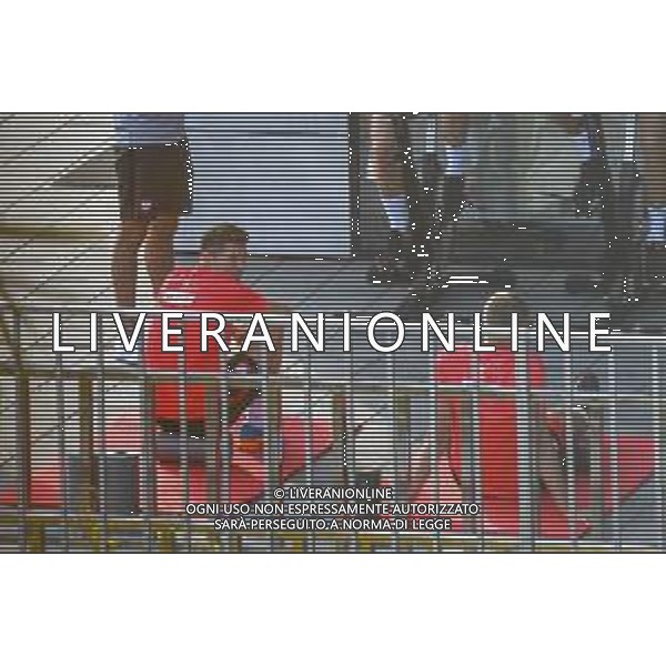 !!! EXCLUSIVE PHOTOS!!! !!! UWAGA ZDJECIA PAPARAZZI !!! BRAK ZGODY NA PUBLIKACJE WIZERUNKU !!! KADROWICZE PO PRZEGRANYM DRUGIM MECZU NA MUNDIALU RELAKSUJA SIE NA BASENIE. ZADOWOLENI USMIECHNIECI ZRELAKSOWANI WYCHODZA NA TRENING. WIEKSZOSC ZAWODNIKOW WYCHODZI Z TELEFONAMI NA TRENING. PRAWIE WSZYSCY SMIEJA SIE I SZUKAJA MIEJSCA SKAD SA ROBIONE IM ZDJECIA. JEDYNA PRZEJETA OSOBA JEST MICHAL PAZDAN KTORY CALY CZAS TRENINGU RZETELNIE PRACOWAL W SKUPIENIU I ZOSTAL JAKO OSTATNI Z DRUZYNY. MUNDIAL 2018 25.06.2018 SOCHI TOBIASZ/NEWSPIX --- Newspix.pl NZ ROBERT LEWANDOWSKI Polish national team training in Sochi, part of the players training on the pitch, those who played with Colombia are training in the hotel, by the pool POLAND OUT!!! AG ALDO LIVERANI SAS-ONLY ITALY