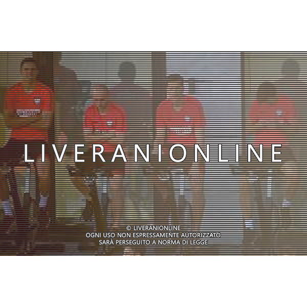 !!! EXCLUSIVE PHOTOS!!! !!! UWAGA ZDJECIA PAPARAZZI !!! BRAK ZGODY NA PUBLIKACJE WIZERUNKU !!! KADROWICZE PO PRZEGRANYM DRUGIM MECZU NA MUNDIALU RELAKSUJA SIE NA BASENIE. ZADOWOLENI USMIECHNIECI ZRELAKSOWANI WYCHODZA NA TRENING. WIEKSZOSC ZAWODNIKOW WYCHODZI Z TELEFONAMI NA TRENING. PRAWIE WSZYSCY SMIEJA SIE I SZUKAJA MIEJSCA SKAD SA ROBIONE IM ZDJECIA. JEDYNA PRZEJETA OSOBA JEST MICHAL PAZDAN KTORY CALY CZAS TRENINGU RZETELNIE PRACOWAL W SKUPIENIU I ZOSTAL JAKO OSTATNI Z DRUZYNY. MUNDIAL 2018 25.06.2018 SOCHI TOBIASZ/NEWSPIX --- Newspix.pl NZ JAN BEDNAREK MICHJAL PAZDAN WOJCIECH SZCZESNY GRZEGORZ KRYCHOWIAK Polish national team training in Sochi, part of the players training on the pitch, those who played with Colombia are training in the hotel, by the pool POLAND OUT!!! AG ALDO LIVERANI SAS-ONLY ITALY