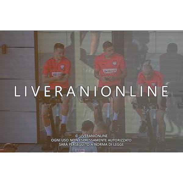 !!! EXCLUSIVE PHOTOS!!! !!! UWAGA ZDJECIA PAPARAZZI !!! BRAK ZGODY NA PUBLIKACJE WIZERUNKU !!! KADROWICZE PO PRZEGRANYM DRUGIM MECZU NA MUNDIALU RELAKSUJA SIE NA BASENIE. ZADOWOLENI USMIECHNIECI ZRELAKSOWANI WYCHODZA NA TRENING. WIEKSZOSC ZAWODNIKOW WYCHODZI Z TELEFONAMI NA TRENING. PRAWIE WSZYSCY SMIEJA SIE I SZUKAJA MIEJSCA SKAD SA ROBIONE IM ZDJECIA. JEDYNA PRZEJETA OSOBA JEST MICHAL PAZDAN KTORY CALY CZAS TRENINGU RZETELNIE PRACOWAL W SKUPIENIU I ZOSTAL JAKO OSTATNI Z DRUZYNY. MUNDIAL 2018 25.06.2018 SOCHI TOBIASZ/NEWSPIX --- Newspix.pl NZ PIOTR ZIELINSKI JAN BEDNAREK I MICHAL PAZDAN Polish national team training in Sochi, part of the players training on the pitch, those who played with Colombia are training in the hotel, by the pool POLAND OUT!!! AG ALDO LIVERANI SAS-ONLY ITALY