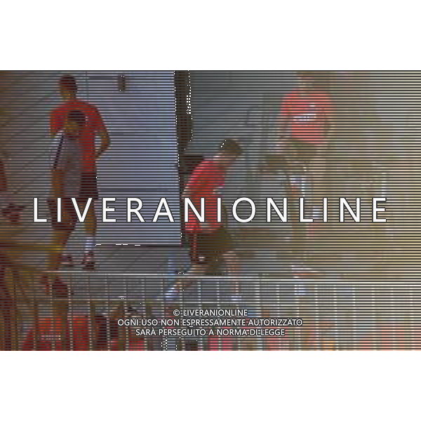 !!! EXCLUSIVE PHOTOS!!! !!! UWAGA ZDJECIA PAPARAZZI !!! BRAK ZGODY NA PUBLIKACJE WIZERUNKU !!! KADROWICZE PO PRZEGRANYM DRUGIM MECZU NA MUNDIALU RELAKSUJA SIE NA BASENIE. ZADOWOLENI USMIECHNIECI ZRELAKSOWANI WYCHODZA NA TRENING. WIEKSZOSC ZAWODNIKOW WYCHODZI Z TELEFONAMI NA TRENING. PRAWIE WSZYSCY SMIEJA SIE I SZUKAJA MIEJSCA SKAD SA ROBIONE IM ZDJECIA. JEDYNA PRZEJETA OSOBA JEST MICHAL PAZDAN KTORY CALY CZAS TRENINGU RZETELNIE PRACOWAL W SKUPIENIU I ZOSTAL JAKO OSTATNI Z DRUZYNY. NZ ROBERT LEWANDOWSKI MUNDIAL 2018 25.06.2018 SOCHI TOBIASZ/NEWSPIX --- Newspix.pl Polish national team training in Sochi, part of the players training on the pitch, those who played with Colombia are training in the hotel, by the pool POLAND OUT!!! AG ALDO LIVERANI SAS-ONLY ITALY