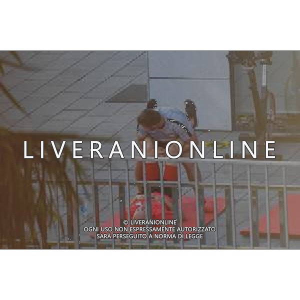 !!! EXCLUSIVE PHOTOS!!! !!! UWAGA ZDJECIA PAPARAZZI !!! BRAK ZGODY NA PUBLIKACJE WIZERUNKU !!! KADROWICZE PO PRZEGRANYM DRUGIM MECZU NA MUNDIALU RELAKSUJA SIE NA BASENIE. ZADOWOLENI USMIECHNIECI ZRELAKSOWANI WYCHODZA NA TRENING. WIEKSZOSC ZAWODNIKOW WYCHODZI Z TELEFONAMI NA TRENING. PRAWIE WSZYSCY SMIEJA SIE I SZUKAJA MIEJSCA SKAD SA ROBIONE IM ZDJECIA. JEDYNA PRZEJETA OSOBA JEST MICHAL PAZDAN KTORY CALY CZAS TRENINGU RZETELNIE PRACOWAL W SKUPIENIU I ZOSTAL JAKO OSTATNI Z DRUZYNY. NZ MICHAL PAZDAN MUNDIAL 2018 25.06.2018 SOCHI TOBIASZ/NEWSPIX --- Newspix.pl Polish national team training in Sochi, part of the players training on the pitch, those who played with Colombia are training in the hotel, by the pool POLAND OUT!!! AG ALDO LIVERANI SAS-ONLY ITALY