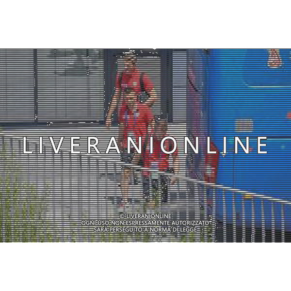 WYJAZD KADY Z NA MECZ Z JAPONIA N/Z MUNDIAL 2018 27.06.2018 TOBIASZ/NEWSPIX KUBA JAKUB BLASZCZYKOWSKI SLAWOMIR PESZKO JAN BEDNAREK --- Newspix.pl Polish footballers are leaving for a match with Japan in Volgograd / AGENZIA ALDO LIVERANI SAS - ITALY ONLY EDITORIAL USE ONLY / AGENZIA ALDO LIVERANI SAS - ITALY ONLY EDITORIAL USE ONLY - I calciatori della nazionale della Polonia lasciano Sochi per la partita di domani contro il Giappone a Volgograd - Mondiali Russia 27.06.2018