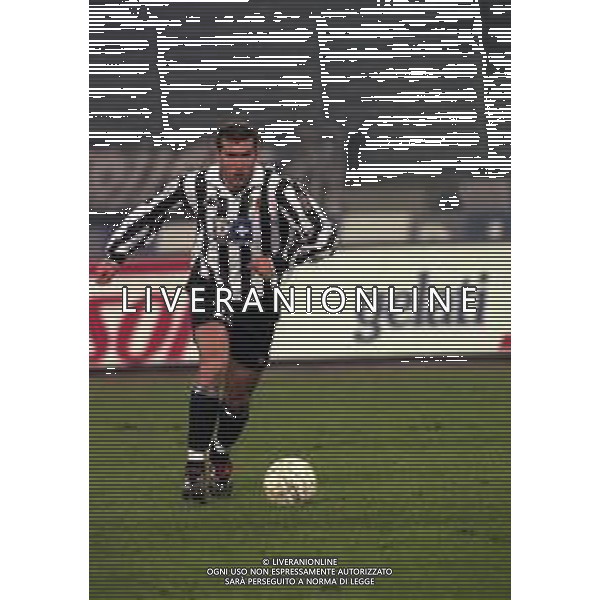 13-01-1999 TORINO - COPPA ITALIA JUVENTUS BOLOGNA 1-2 NELLA FOTO ZINEDINE ZIDANE AG ALDO LIVERANI SAS