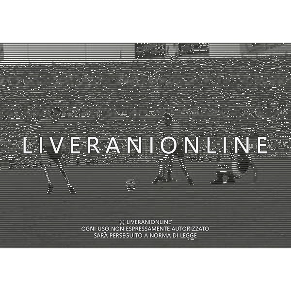 14-06-1973 TORINO-AMICHEVOLE ITALIA INGHILTERRA 2-0 NELLA FOTO AZIONE DI GIOCO AG ALDO LIVERANI SAS